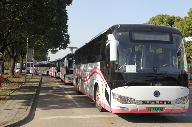 Order delivery | | 27 SLK6128 pure electric city buses delivered successfully in Shanghai SUNLONG