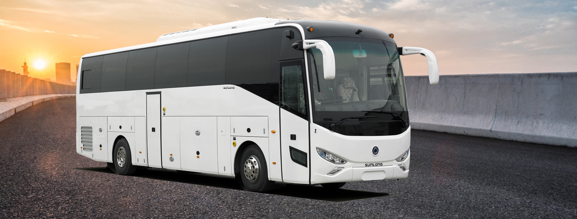 SLK6126 Highway Passenger Vehicle